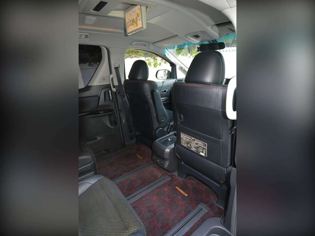 Toyota Vellfire 2.4 Hybrid White #28