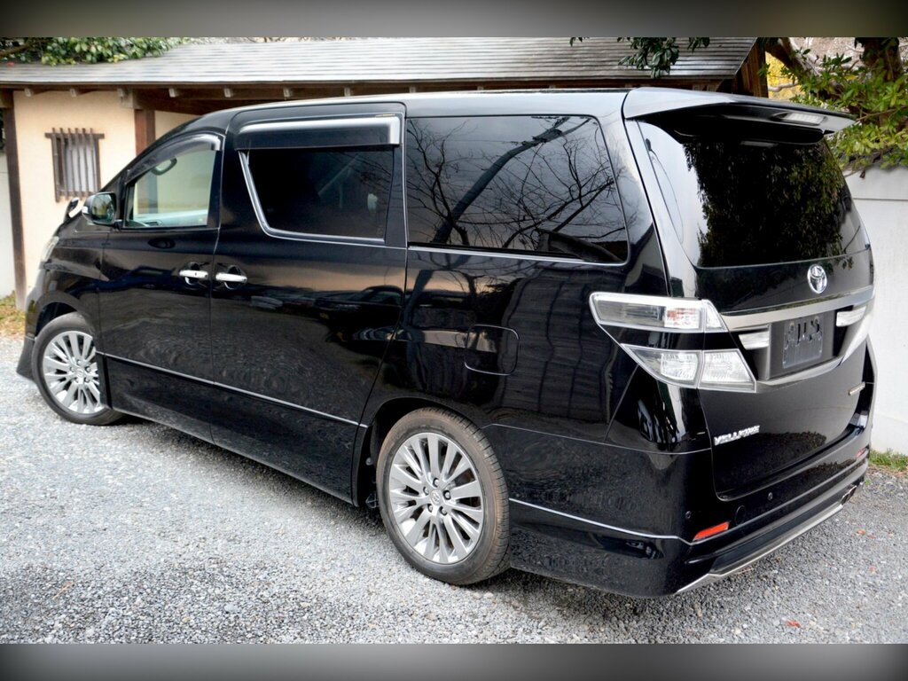 Toyota Vellfire 2.4 Hybrid White #16