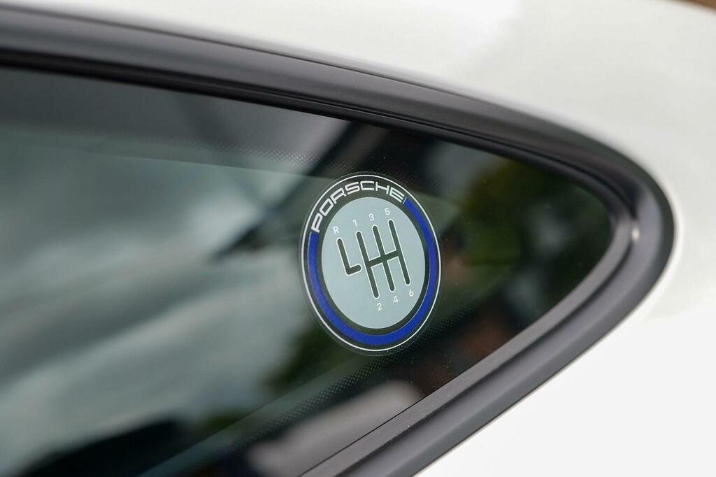 Porsche 911 Gts T-hybrid Pdk  #8