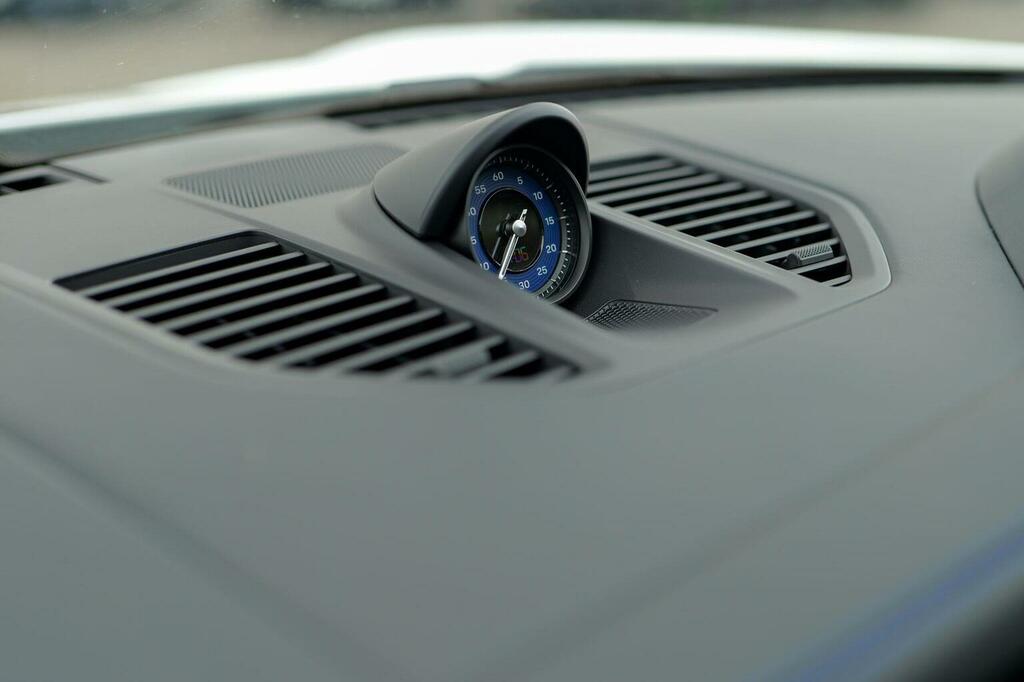 Porsche 911 Gts T-hybrid Pdk  #16