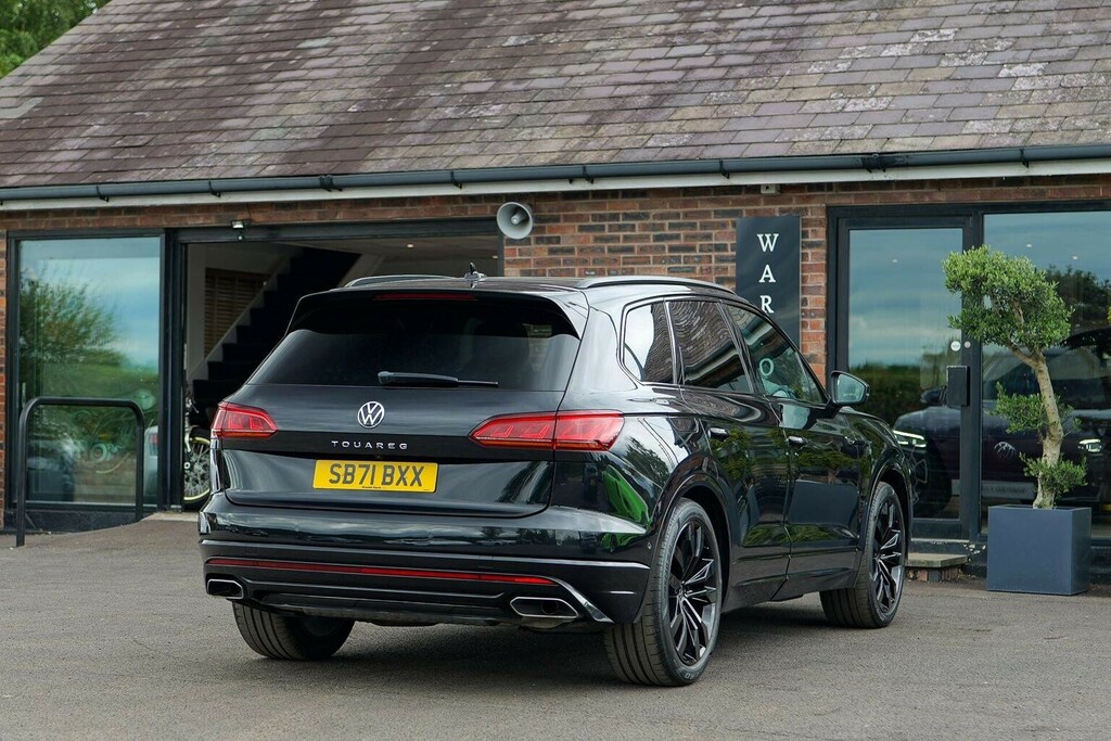 Volkswagen Touareg 3.0 Tdi V6 Black Edition Tiptronic 4Motion Euro 6 Black #4