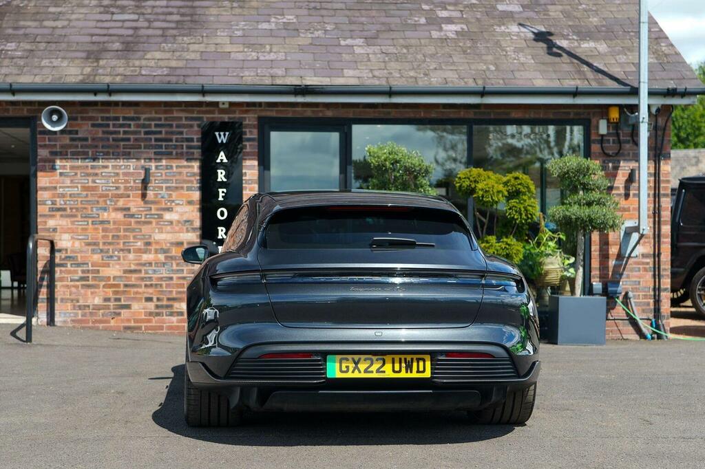 Porsche Taycan Estate Performance Plus 93.4Kwh Gts Sport Turismo Grey #4