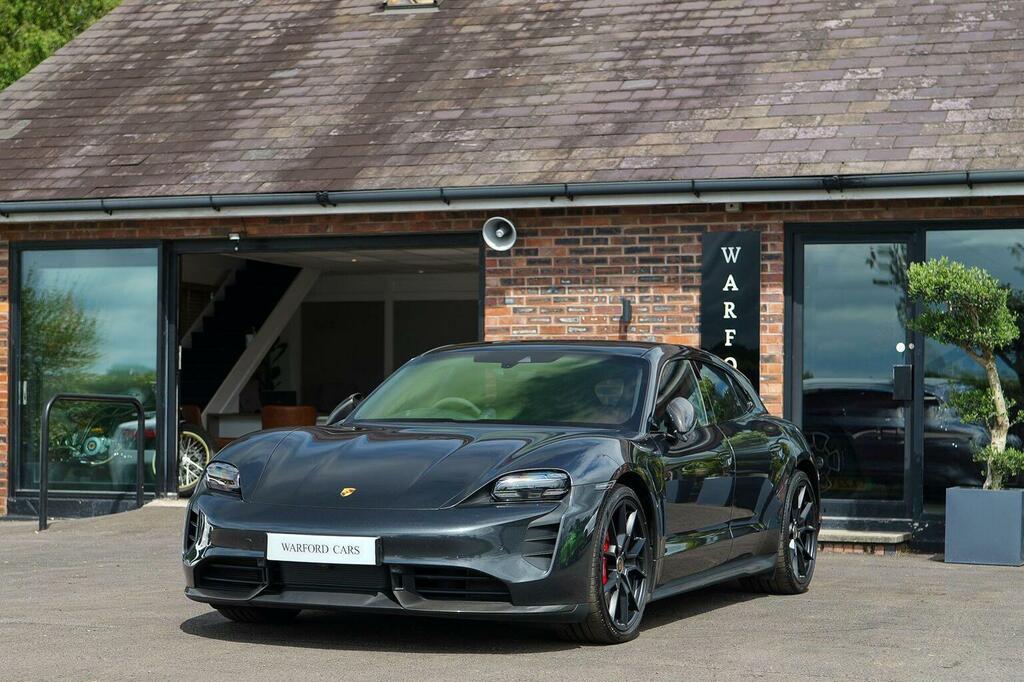 Porsche Taycan Estate Performance Plus 93.4Kwh Gts Sport Turismo Grey #2