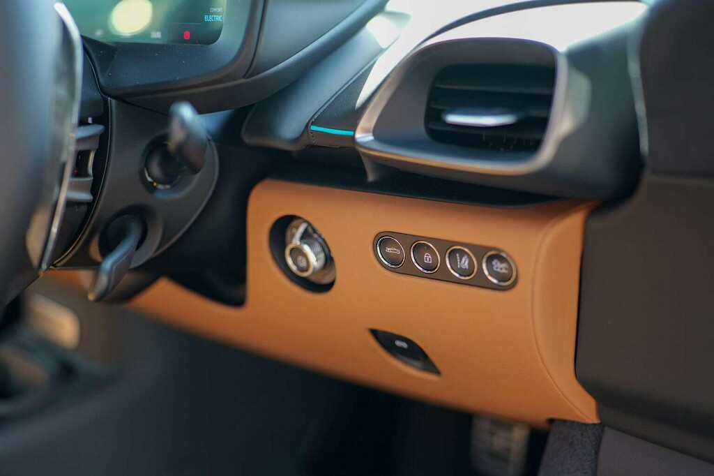 McLaren Artura Spider  #17