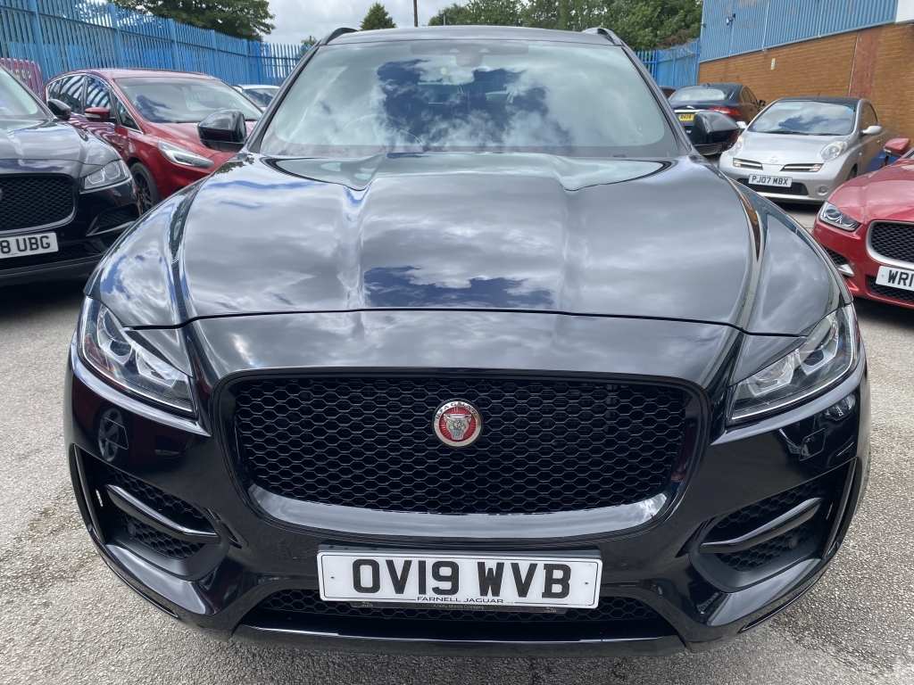 Jaguar F-Pace 2.0 R-sport Awd OV19WVB Black #3