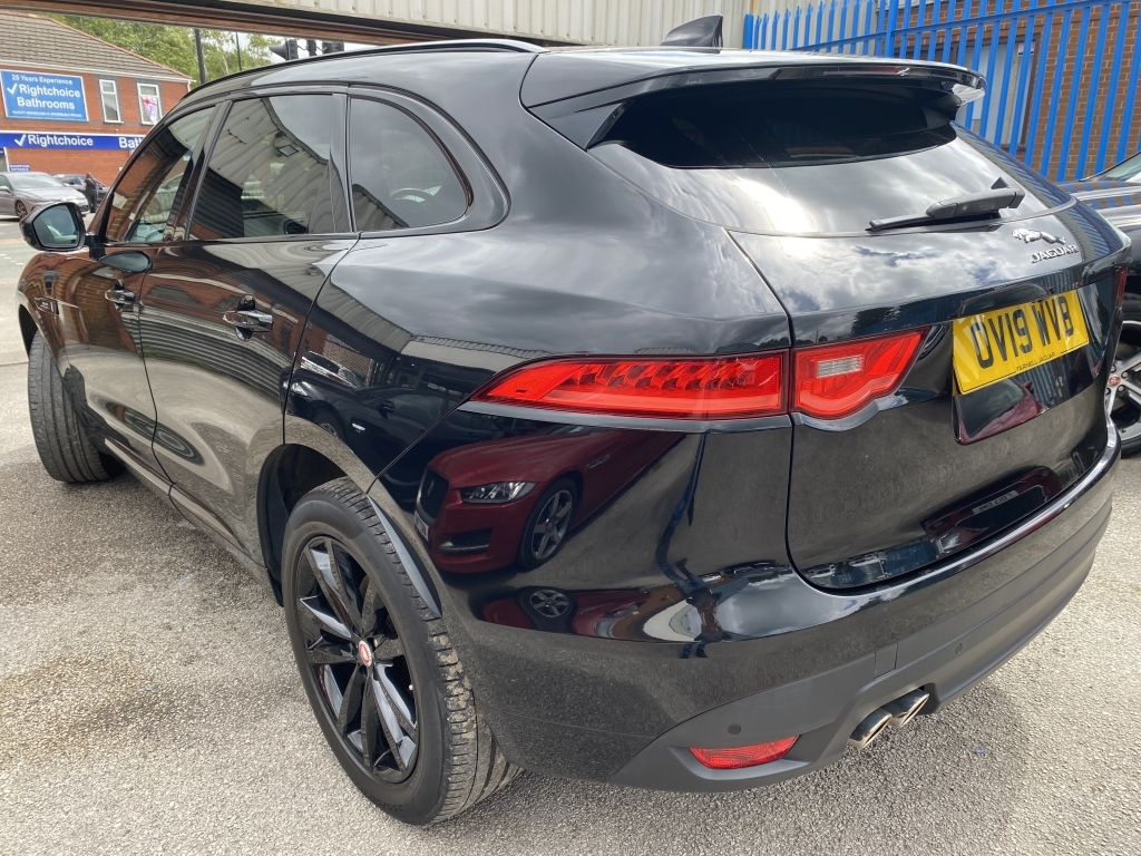 Jaguar F-Pace 2.0 R-sport Awd OV19WVB Black #5