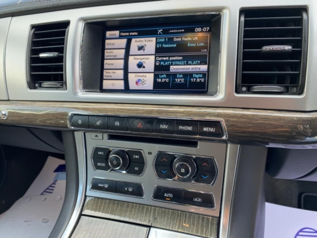 Jaguar XF D Luxury Silver #11