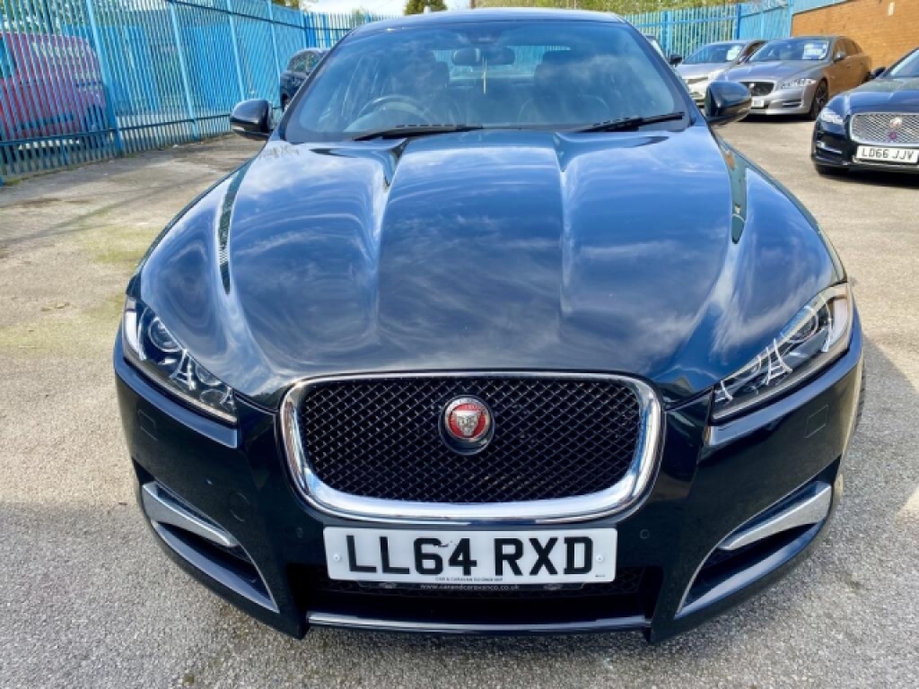 Jaguar XF Saloon 2.2 D R-sport Black #3