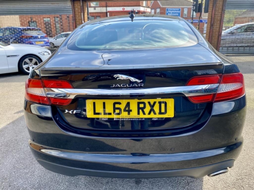 Jaguar XF Saloon 2.2 D R-sport Black #4