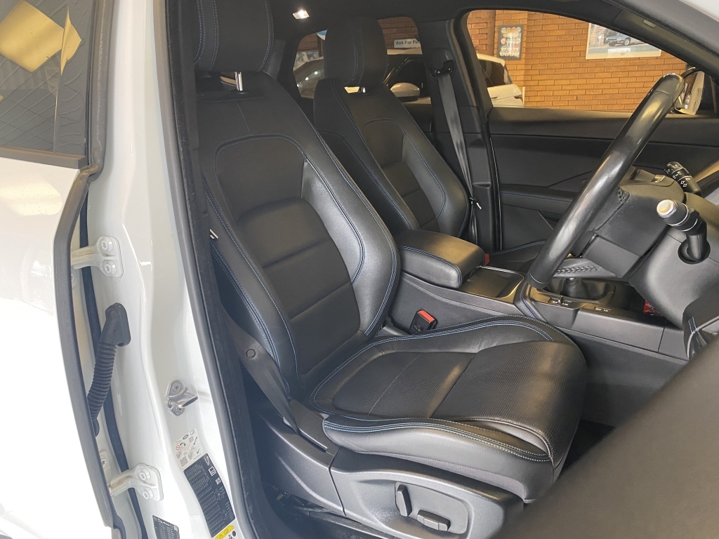 Jaguar E-Pace 2.0 D180 R-dynamic S Awd White #21