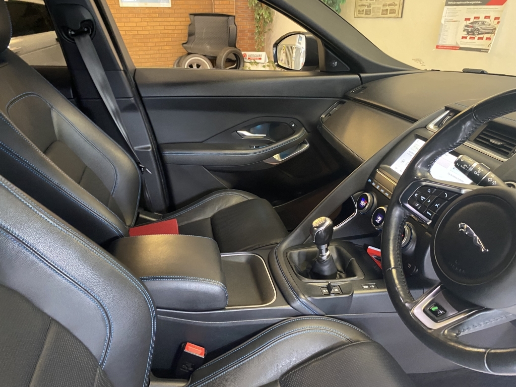Jaguar E-Pace 2.0 D180 R-dynamic S Awd White #17