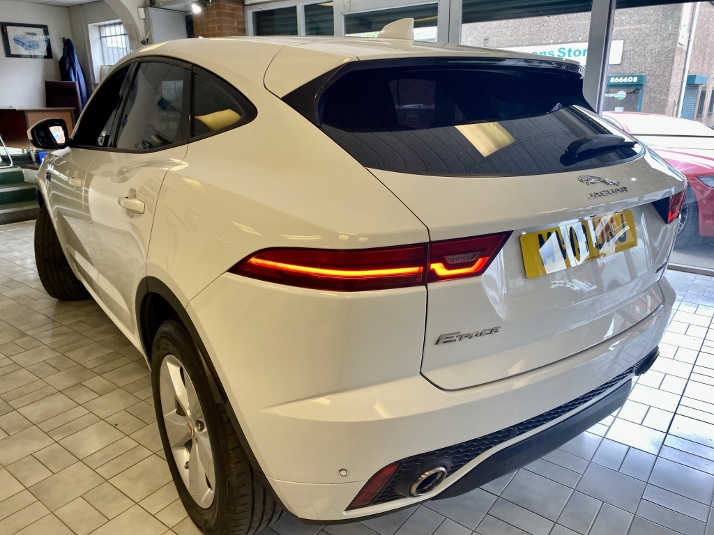 Jaguar E-Pace 2.0 R-dynamic S White #5