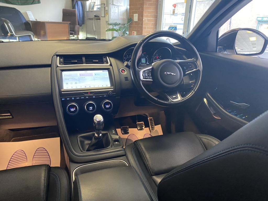 Jaguar E-Pace 2.0 D180 R-dynamic S Awd White #11
