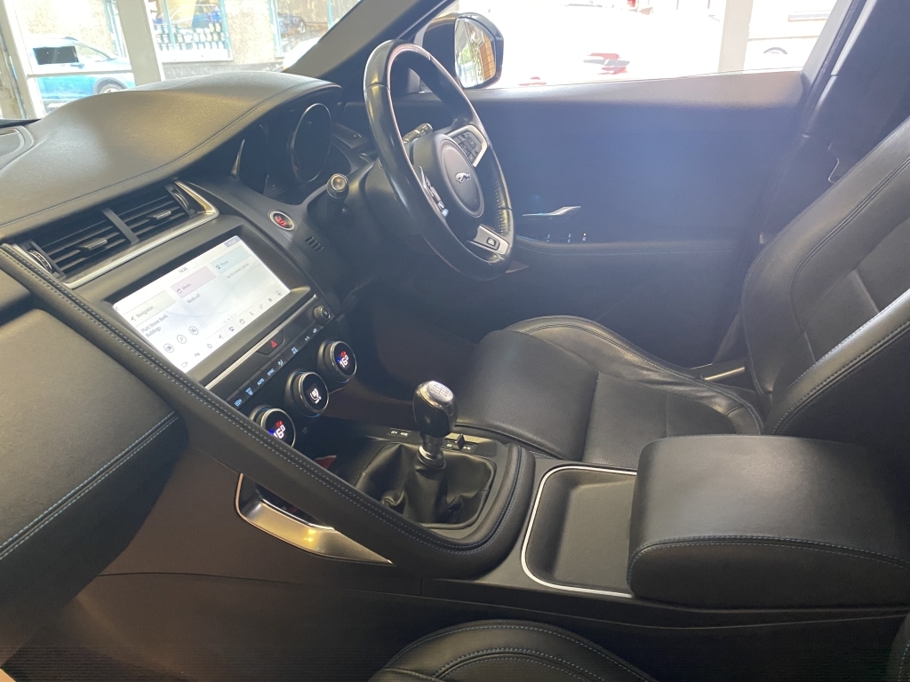 Jaguar E-Pace 2.0 D180 R-dynamic S Awd White #7