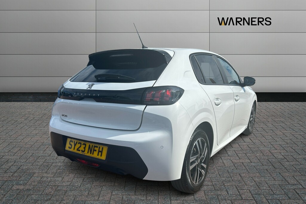 Peugeot 208 1.2 Puretech Active Premium SY23NFH White #4