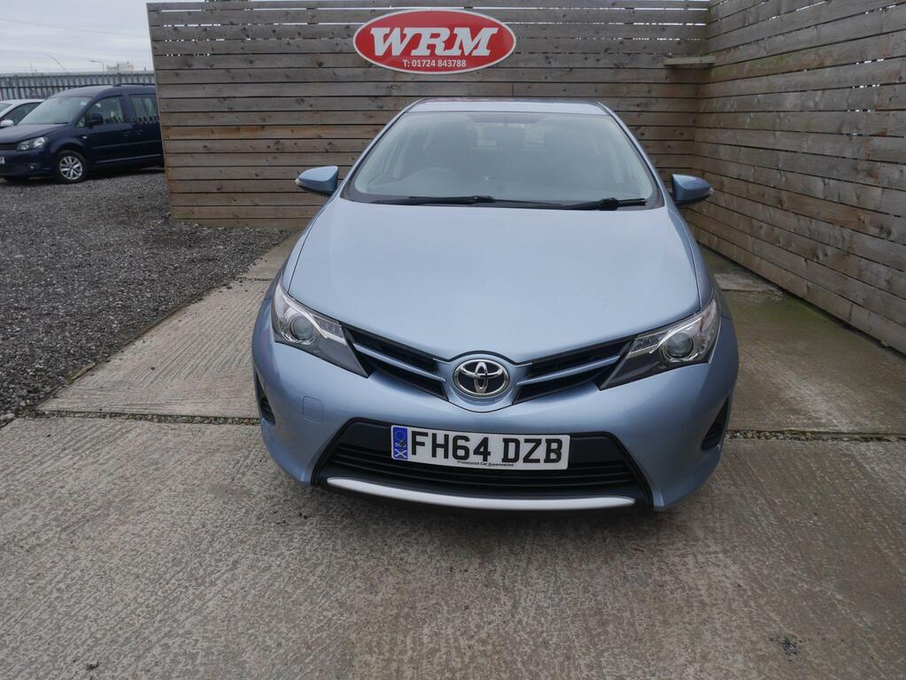 Toyota Auris 1.4 D-4d Active Hatchback Euro 5 Blue #2