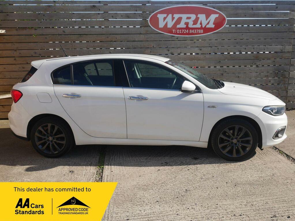 Fiat Tipo 1.3 Multijetii Lounge Hatchback White