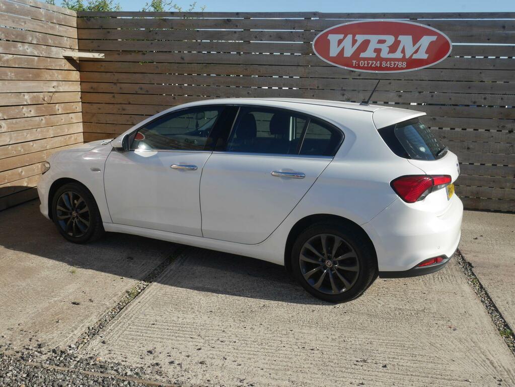 Fiat Tipo 1.3 Multijetii Lounge Hatchback White #6