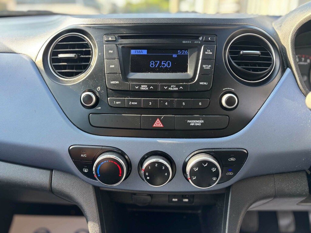 Hyundai I10 1.0 Premium Silver #23