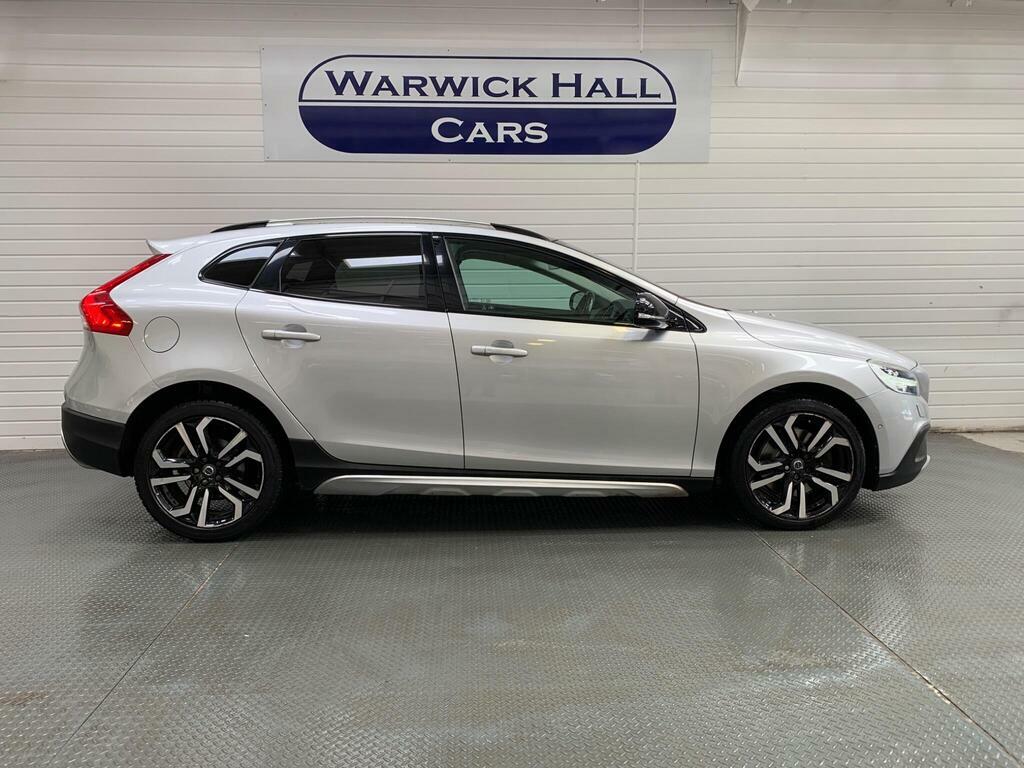 Volvo V40 Cross Country 1.5 T3 Gpf Pro Euro 6 Ss KL18BLV #3