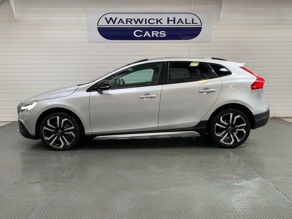 Volvo V40 Cross Country 1.5 T3 Gpf Pro Euro 6 Ss KL18BLV #2