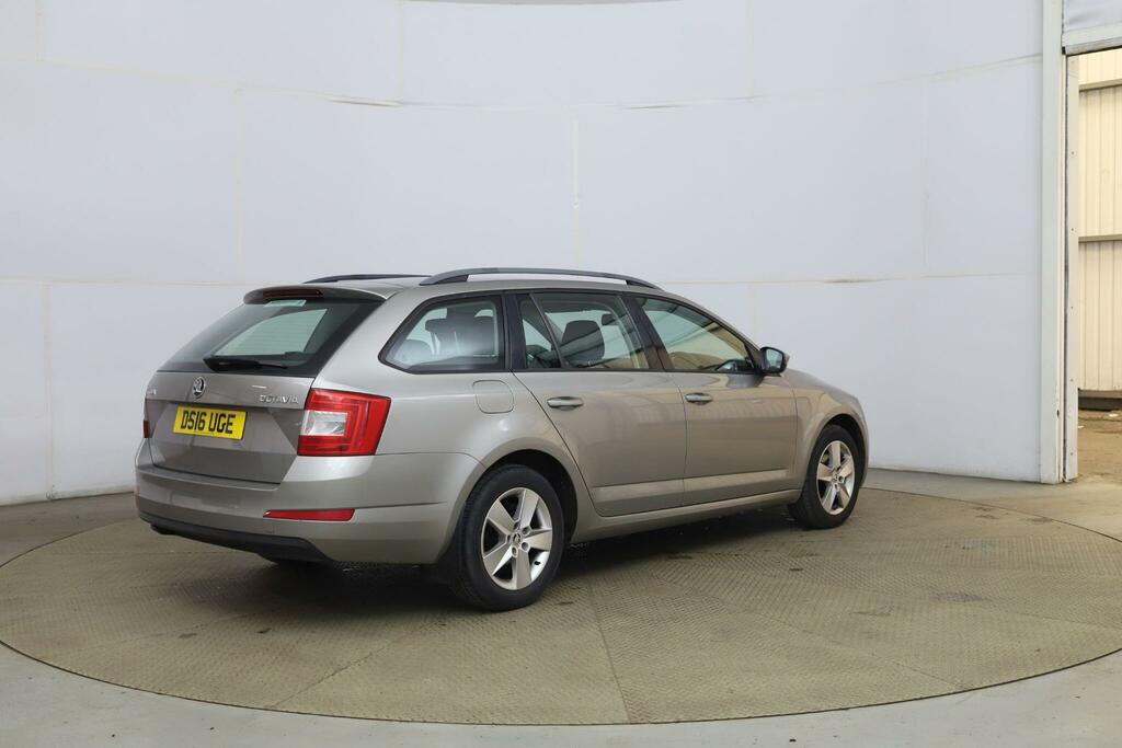 Skoda Octavia 1.6 Tdi Se Euro 6 Ss  #5