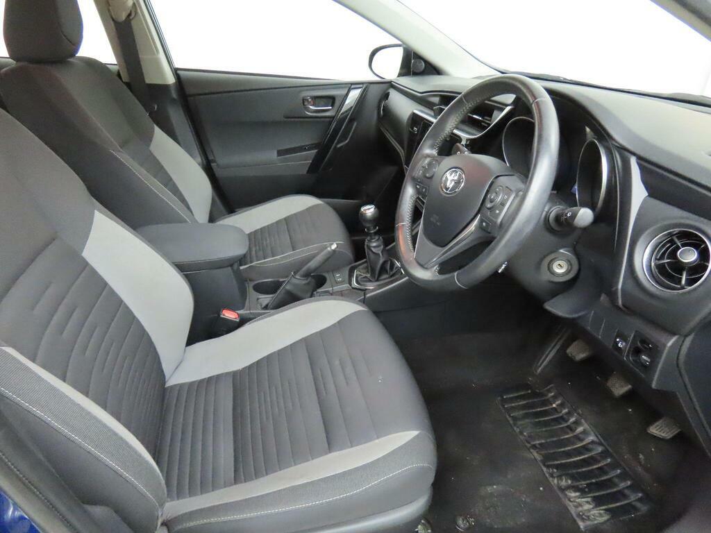 Toyota Auris 1.6 D-4d Business Edition Euro 6 Ss  #6