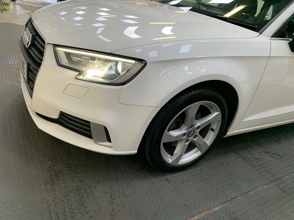 Audi A3 1.5 Tfsi Cod 35 Sport Sportback Euro 6 Ss White #4