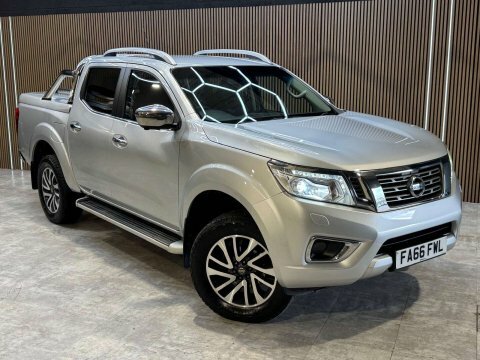 Nissan Navara 2.3 Dci Tekna 4X4 Shr Dcb 190 Bhp Silver #12