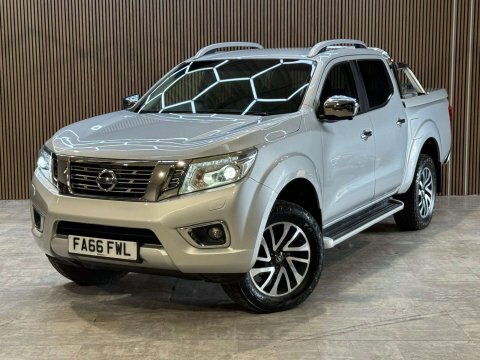 Nissan Navara 2.3 Dci Tekna 4X4 Shr Dcb 190 Bhp Silver #34