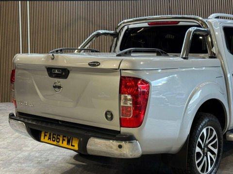 Nissan Navara 2.3 Dci Tekna 4X4 Shr Dcb 190 Bhp Silver #20