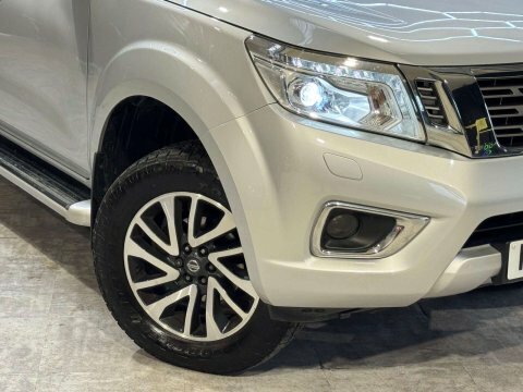 Nissan Navara 2.3 Dci Tekna 4X4 Shr Dcb 190 Bhp Silver #13