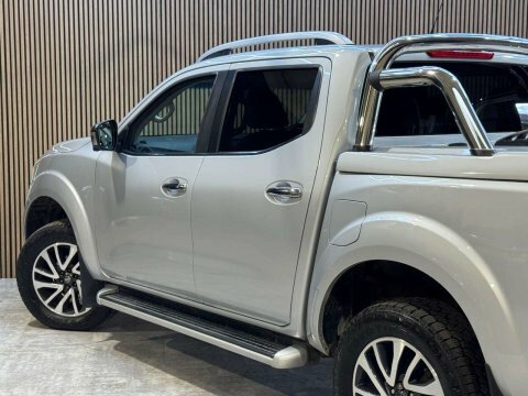 Nissan Navara 2.3 Dci Tekna 4X4 Shr Dcb 190 Bhp Silver #30