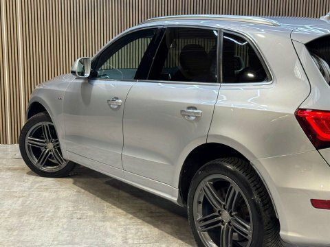 Audi Q5 2.0 Tdi S #29