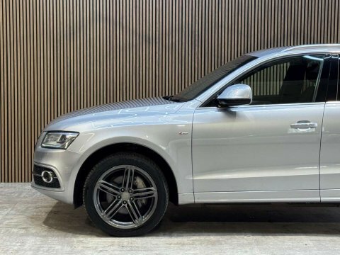 Audi Q5 2.0 Tdi S #32
