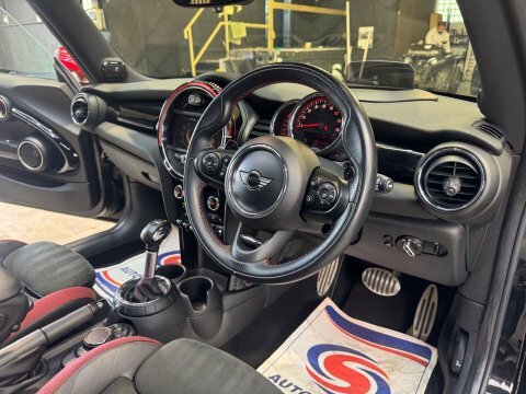 Mini Hatch 2.0 John Cooper RF15XYS Black #3