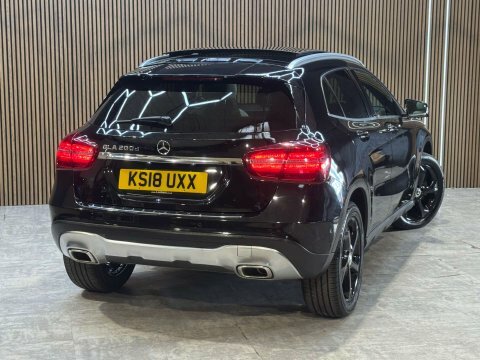 Mercedes-Benz GLA Class 2.1 Gla 200 Black #2