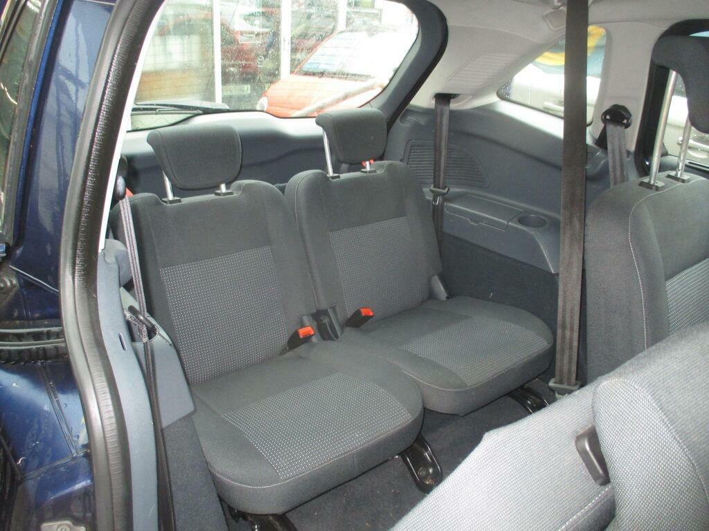 Ford Grand C-Max Titanium Silver #14