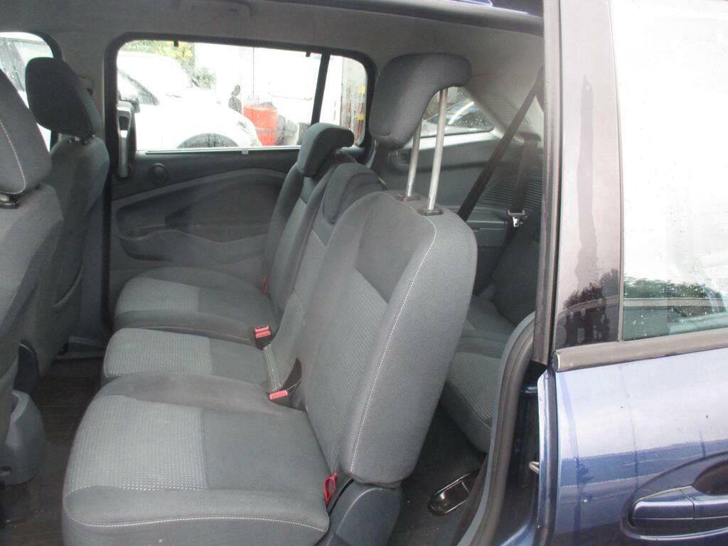 Ford Grand C-Max Titanium Silver #20