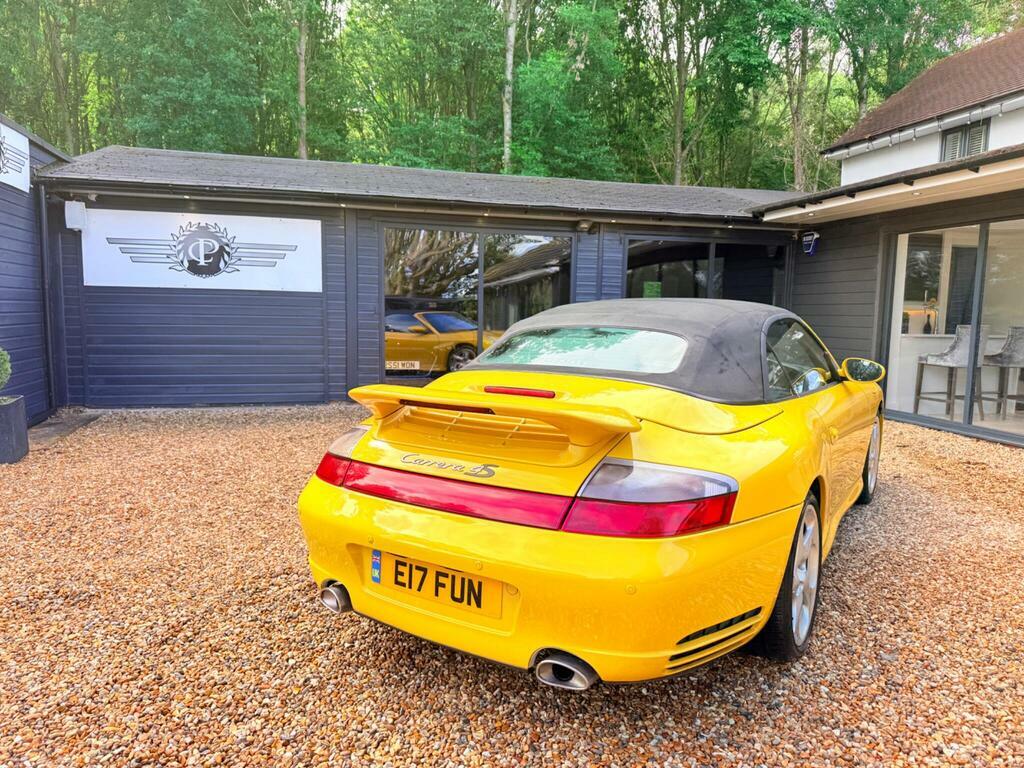 Porsche 911 3.6 911 Carrera Black #33
