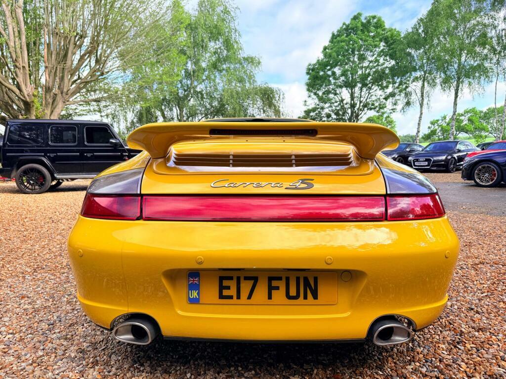 Porsche 911 3.6 911 Carrera Black #10