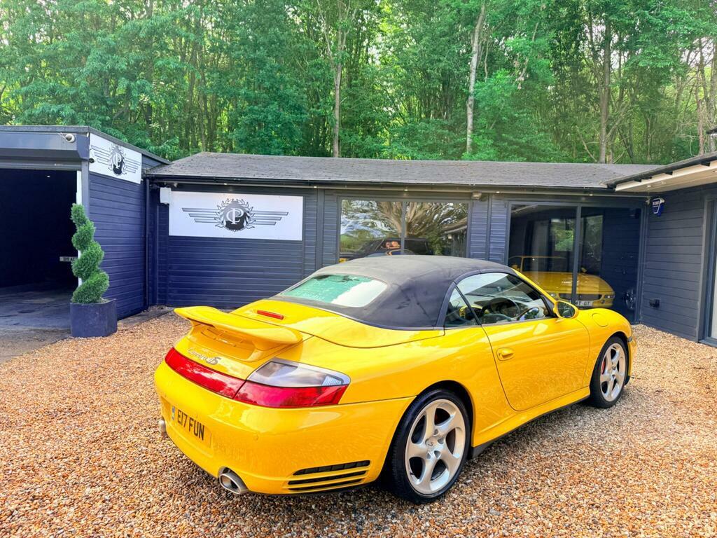 Porsche 911 3.6 911 Carrera Black #34