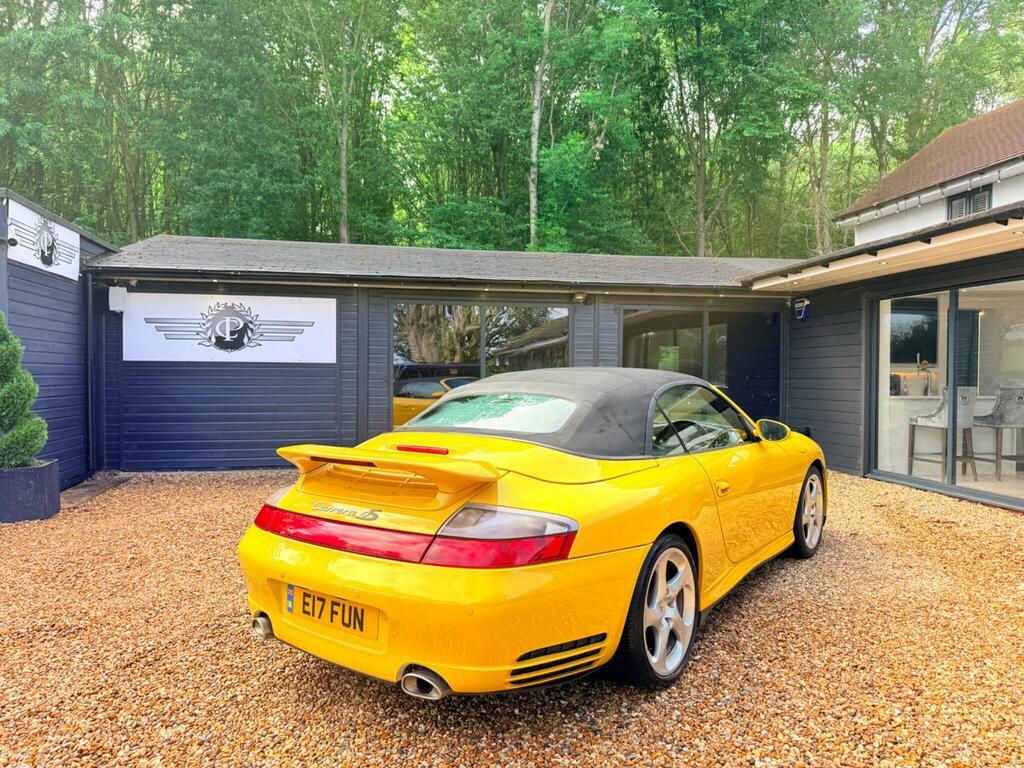 Porsche 911 3.6 911 Carrera Black #22