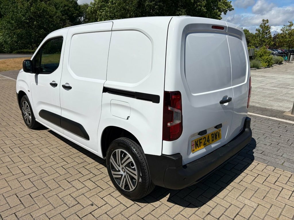 Peugeot Partner 1.5L Professional KF24BWV White #4