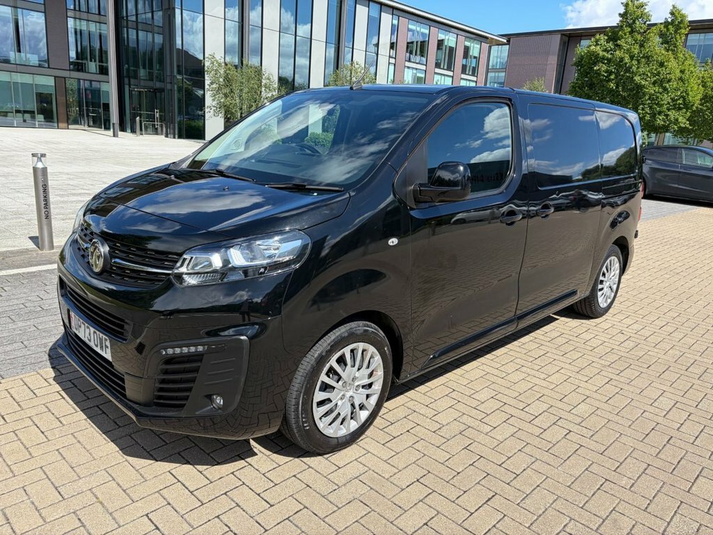 Vauxhall Vivaro 1.5L Pro 6Dr Black
