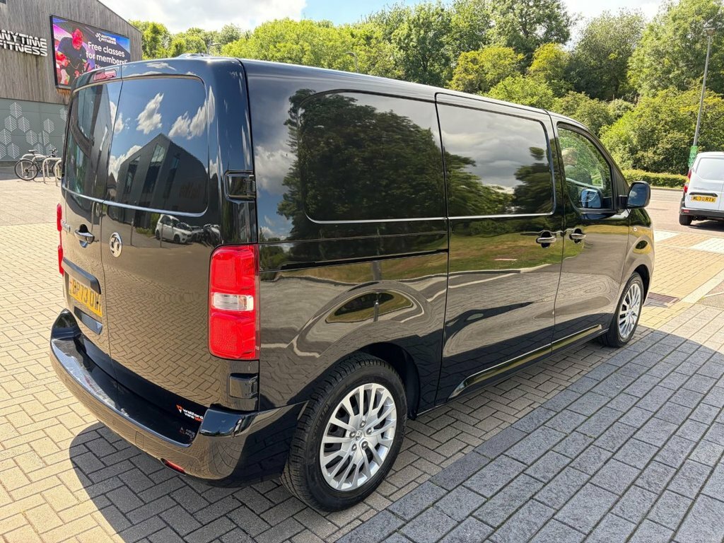 Vauxhall Vivaro 1.5L Pro 6Dr DP73OWF Black #5