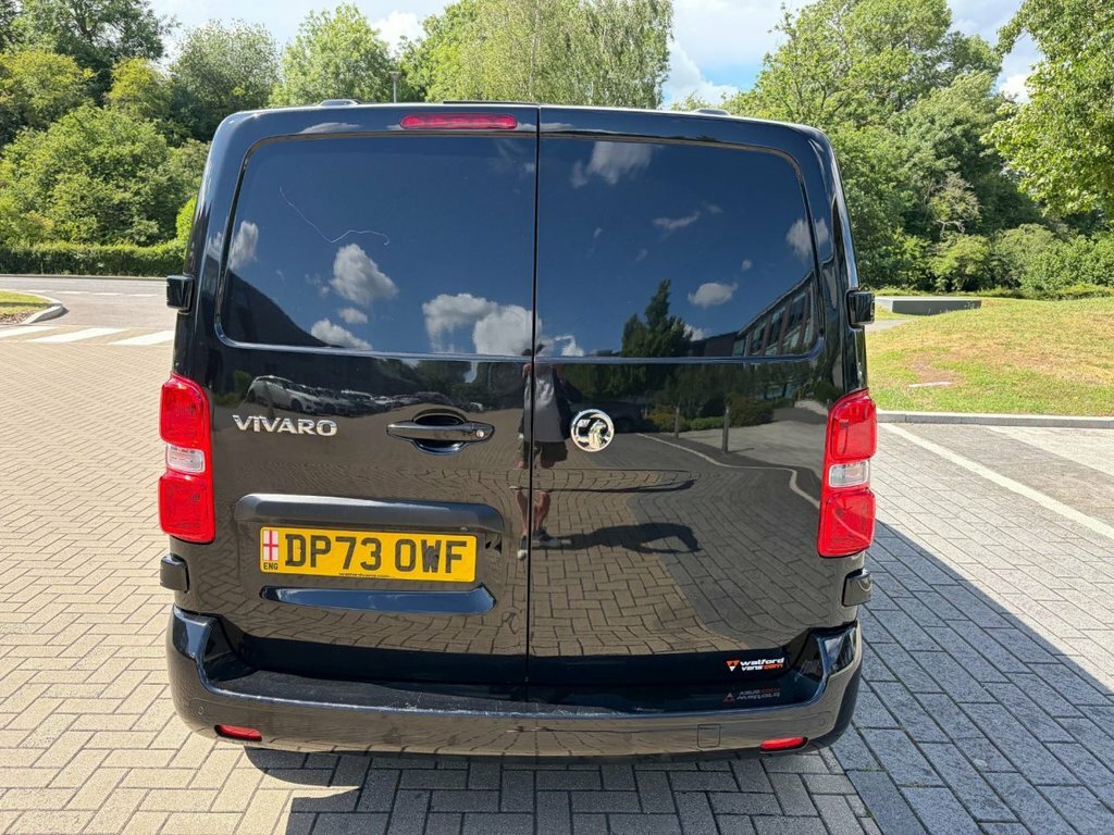 Vauxhall Vivaro 1.5L Pro 6Dr DP73OWF Black #4