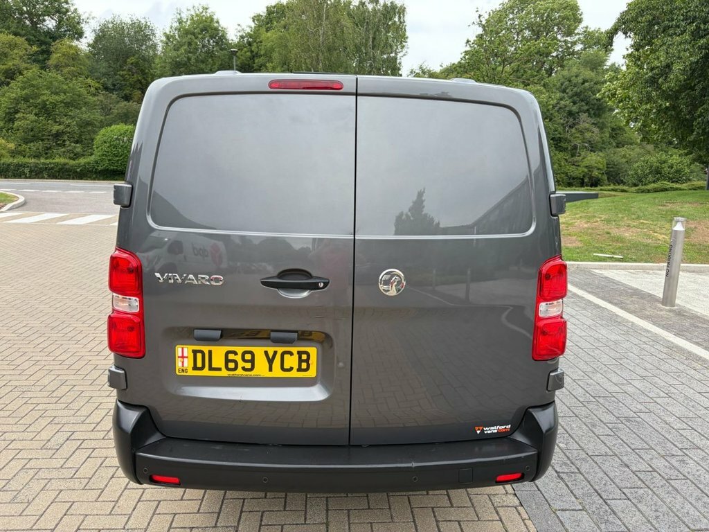 Vauxhall Vivaro 2L Dynamic 6Dr Grey #5
