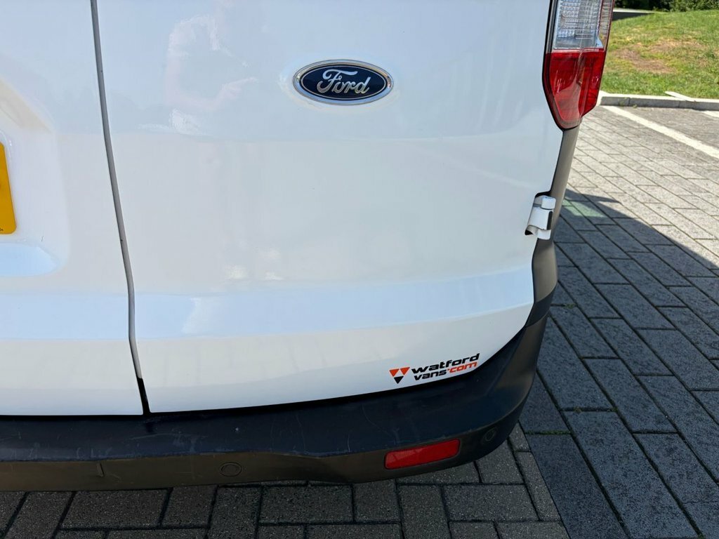 Ford Transit Courier 1L Leader White #6
