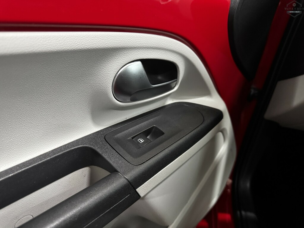Seat MII 1L Sport White #26
